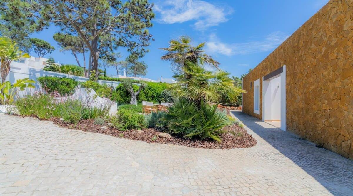 Villa Prado - Beautiful Beachfront Villa Albufeira Luaran gambar